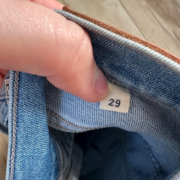 LIKE NEW- CITIZENS OF HUMANITY ROCKET HIGHRISE SKINNY JEAN- size 29 - Picture 5 of 12